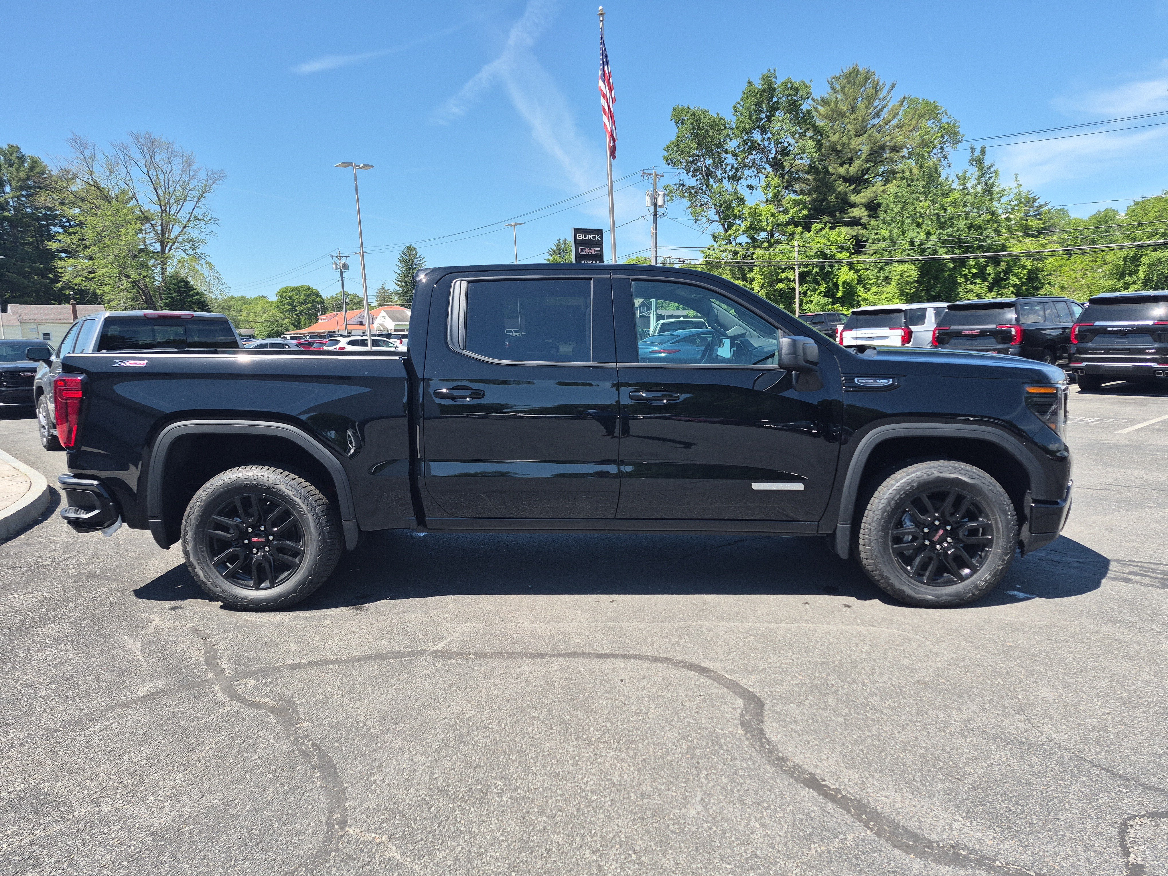 Used 2026 GMC Sierra 1500 Elevation w/ Preferred Package AWD/4WD image 6