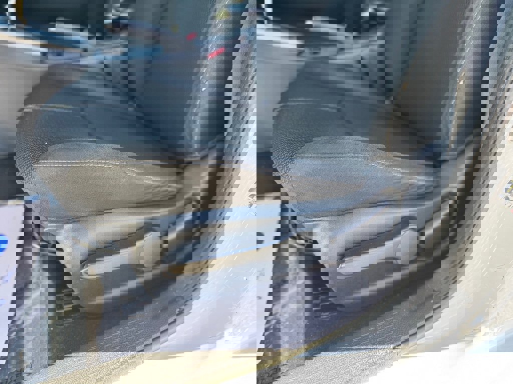 Used 2018 Nissan Sentra S w/ S Midnight Style Package image 10