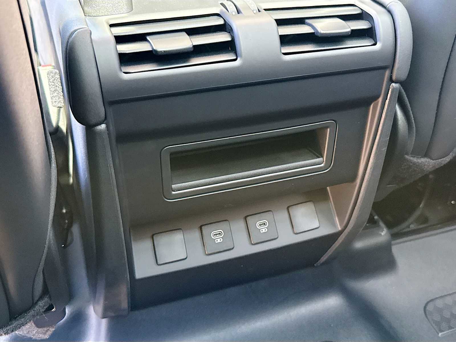 Certified 2025 Land Rover Defender 110 S image 18