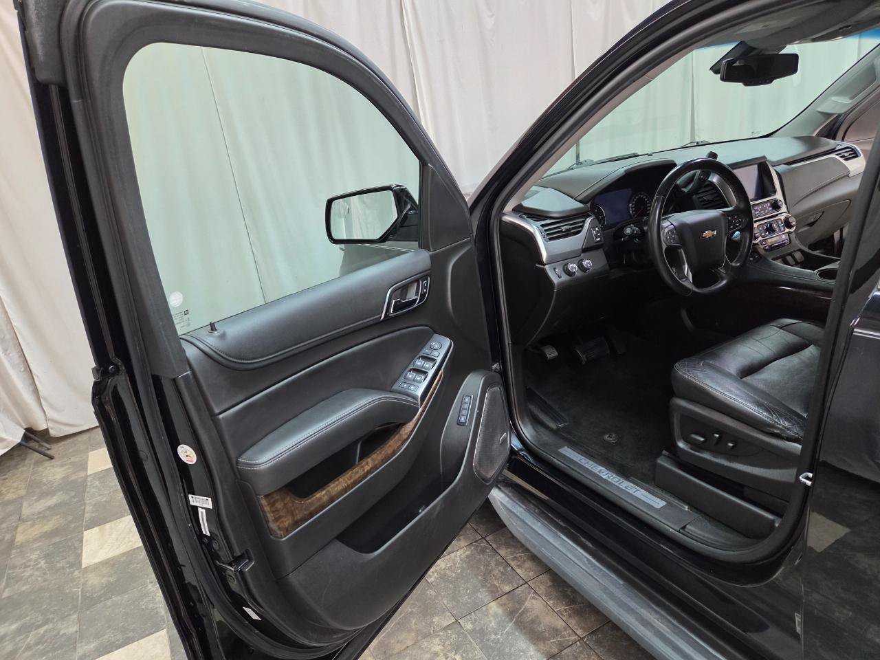 Used 2017 Chevrolet Tahoe LT AWD/4WD image 11