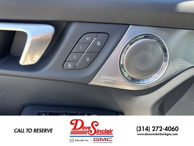 New 2026 Buick Enclave Avenir w/ Super Cruise Package FWD image 13