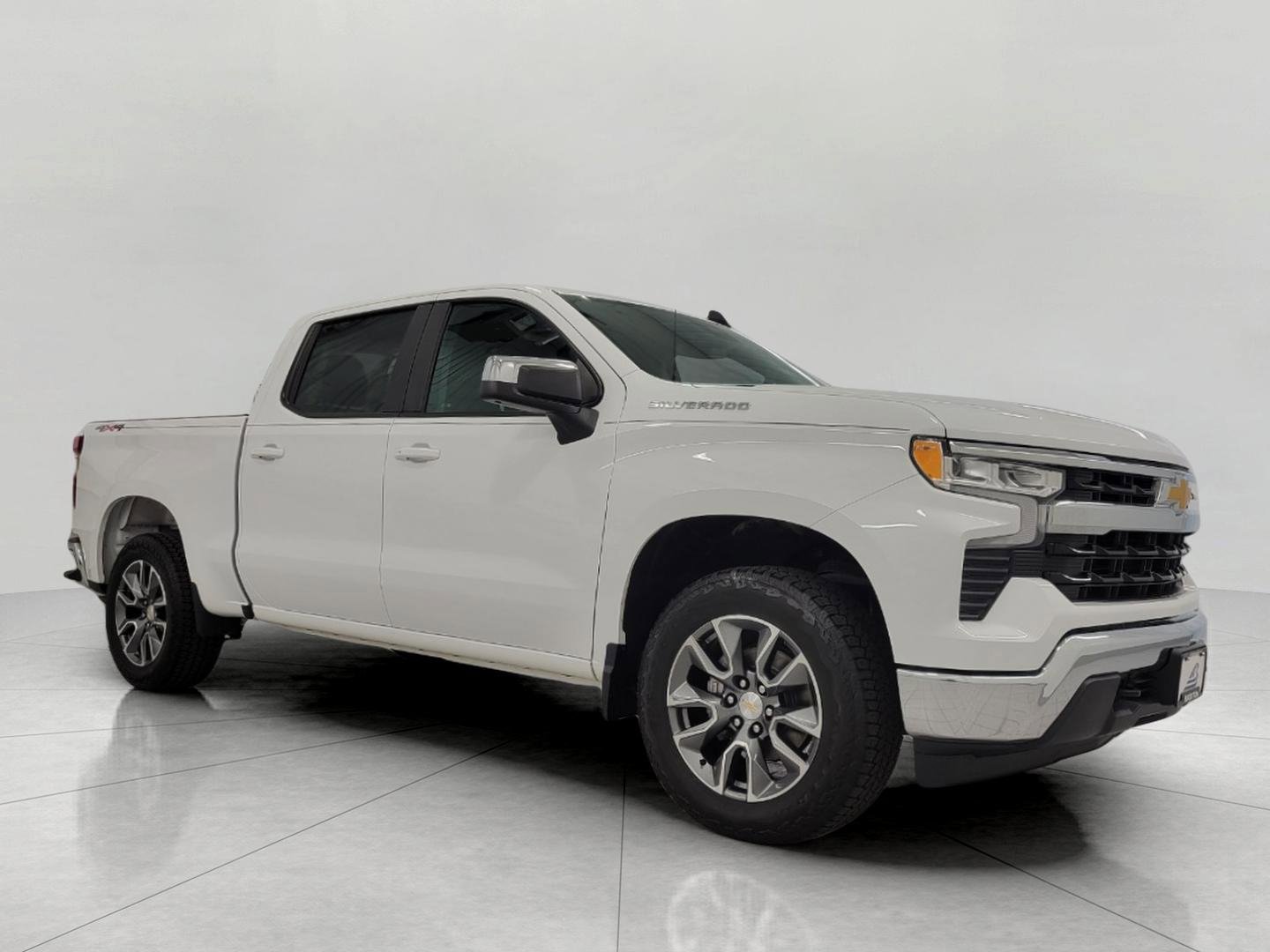 Used 2024 Chevrolet Silverado 1500 LT AWD/4WD image 1