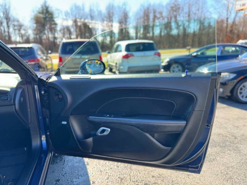 Used 2017 Dodge Challenger SXT Plus image 12