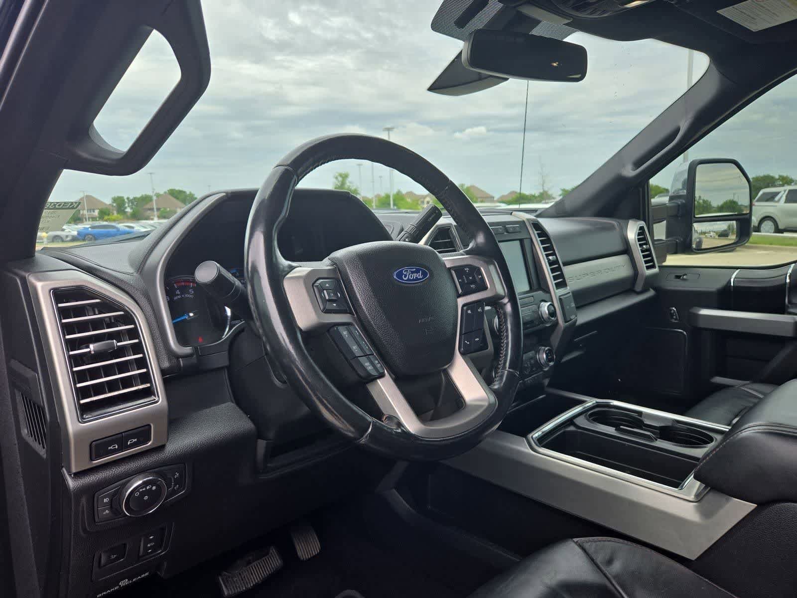 Used 2019 Ford F450 Platinum w/ Platinum Ultimate Package AWD/4WD image 2