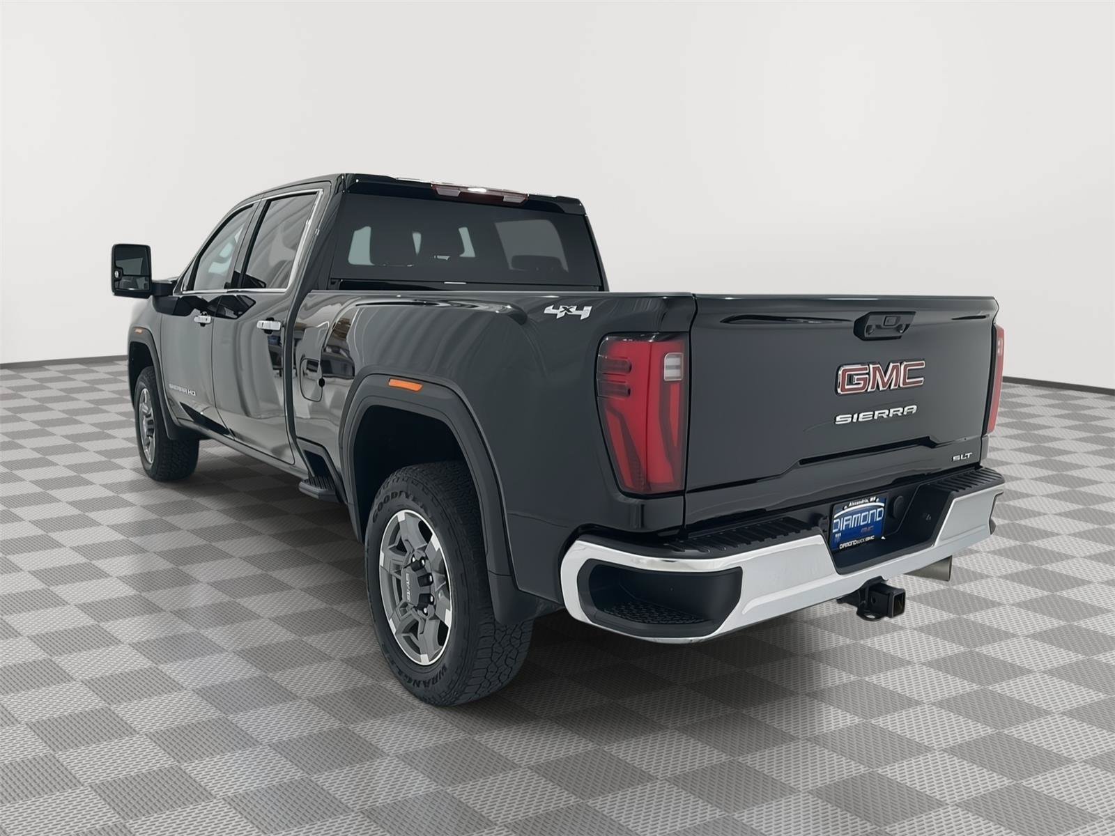 Used 2026 GMC Sierra 2500 SLT w/ SLT Convenience Package AWD/4WD image 3