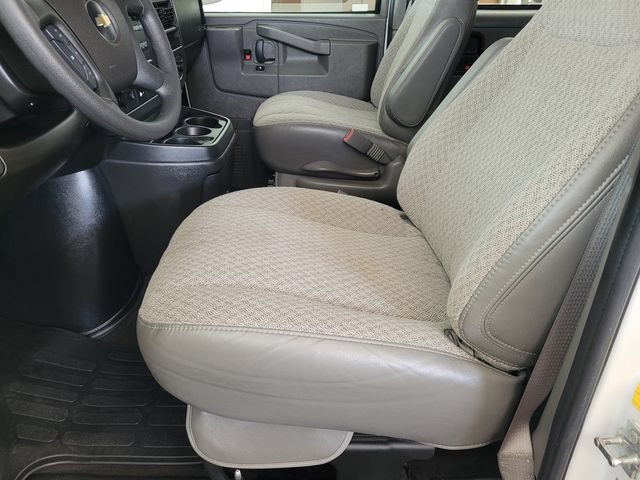 Used 2025 Chevrolet Express 3500 LT w/ LT Preferred Equipment Group RWD image 19