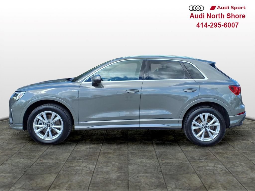 Used 2024 Audi Q3 2.0T Premium Plus w/ Premium Plus Package AWD/4WD image 3