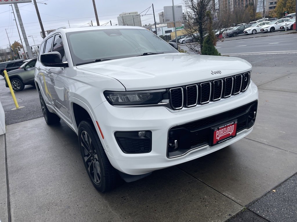 Used 2021 Jeep Grand Cherokee L Overland w/ Advanced Protech Group III image 9