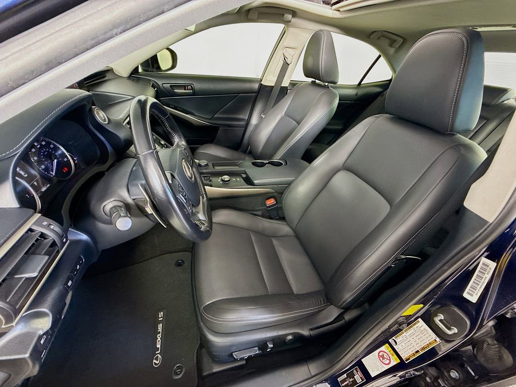 Used 2017 Lexus IS 200t image 20