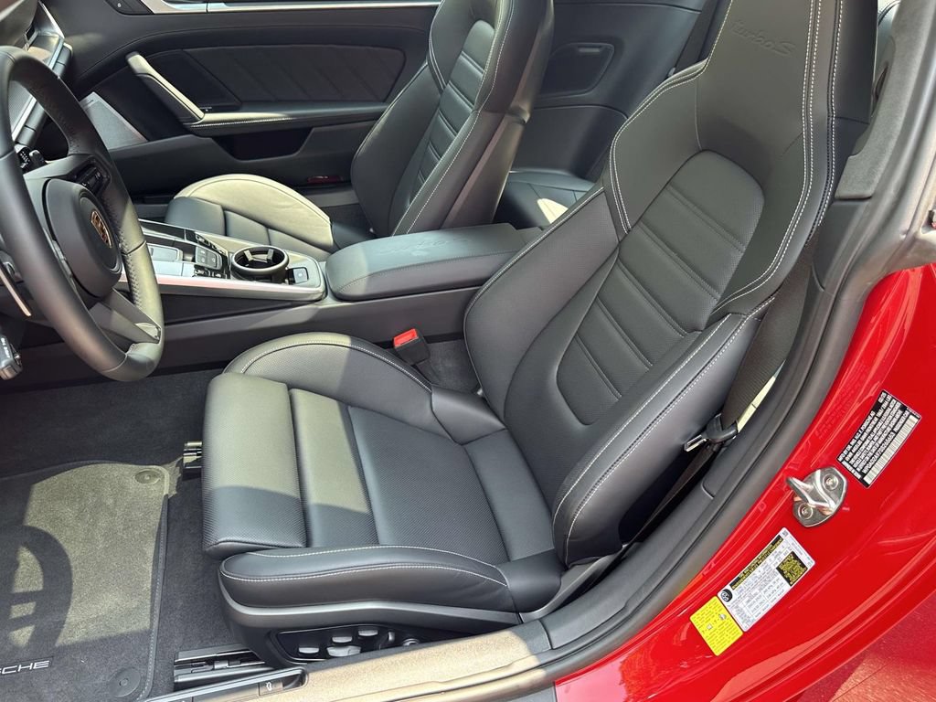Certified 2025 Porsche 911 Turbo AWD/4WD image 12