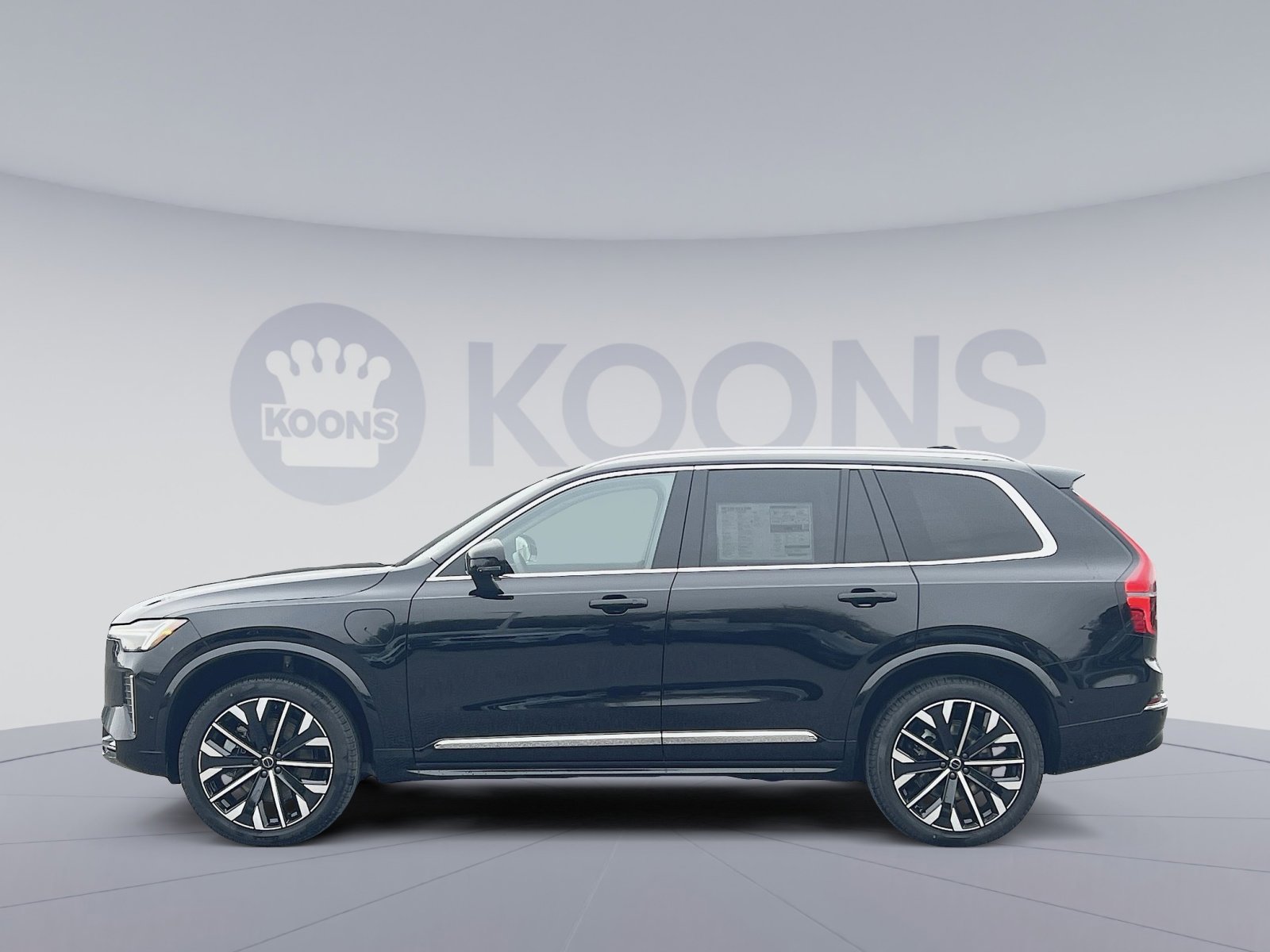 New 2026 Volvo XC90 T8 Ultra w/ Protection Package Premier image 2