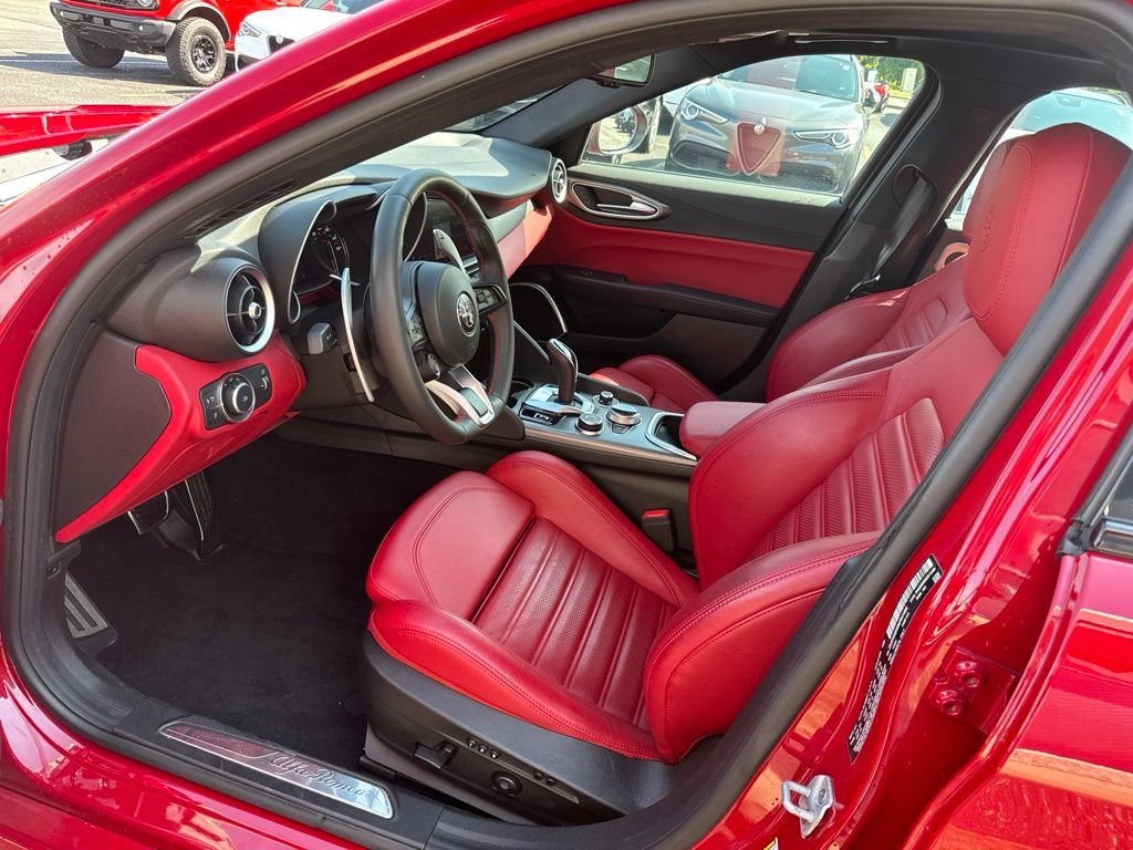 Used 2021 Alfa Romeo Giulia Ti Sport AWD/4WD image 27