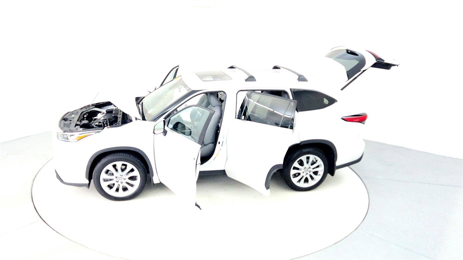 Used 2023 Toyota Highlander Limited image 22