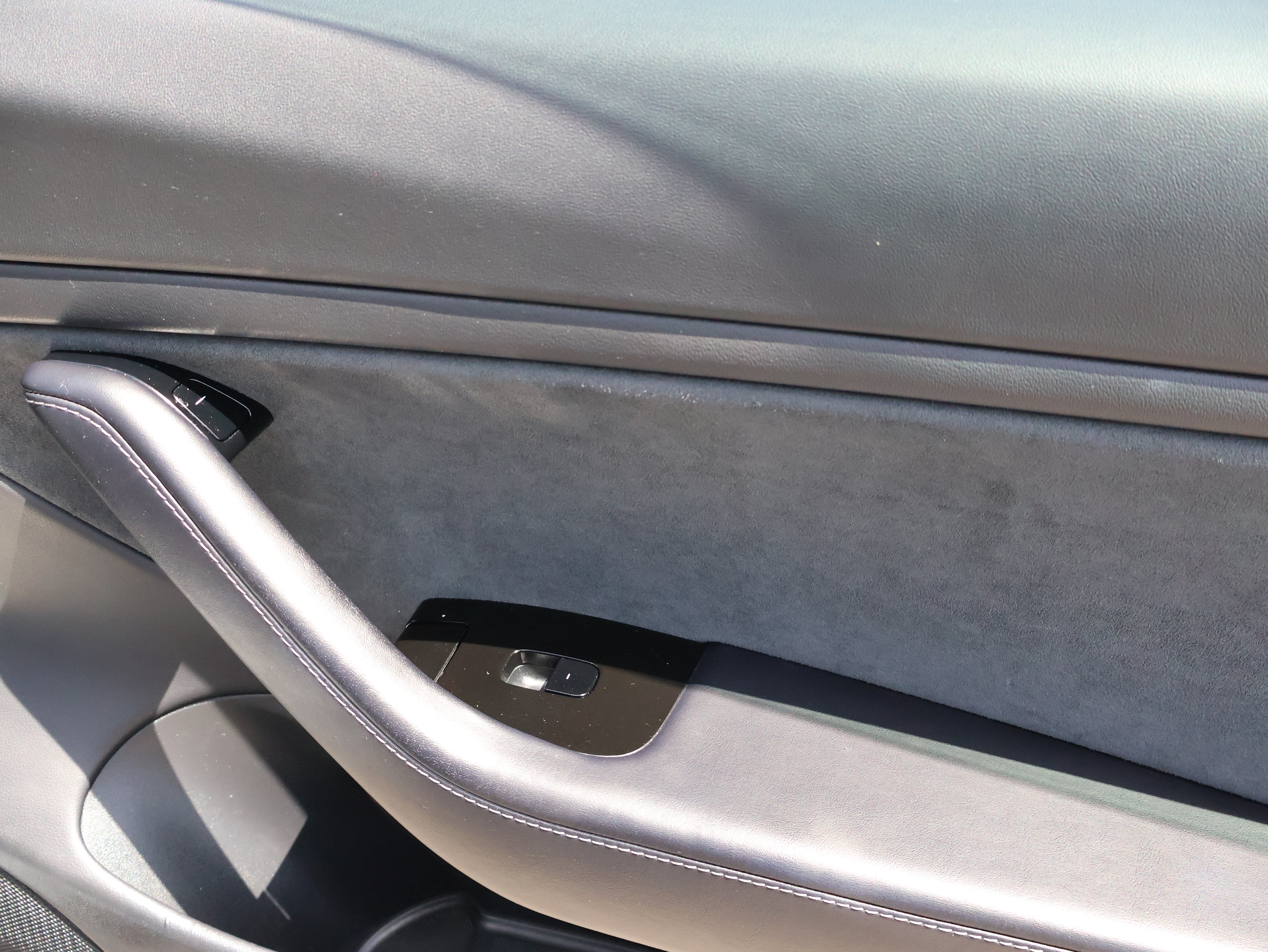 Used 2018 Tesla Model 3 Mid Range RWD image 8