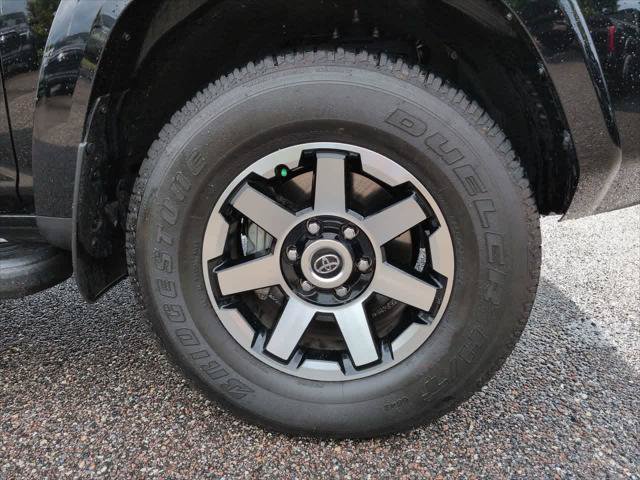 Certified 2024 Toyota 4Runner TRD Off-Road Premium w/ Moonroof Package AWD/4WD image 11