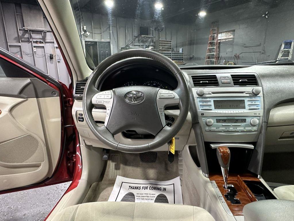 Used 2009 Toyota Camry LE image 22