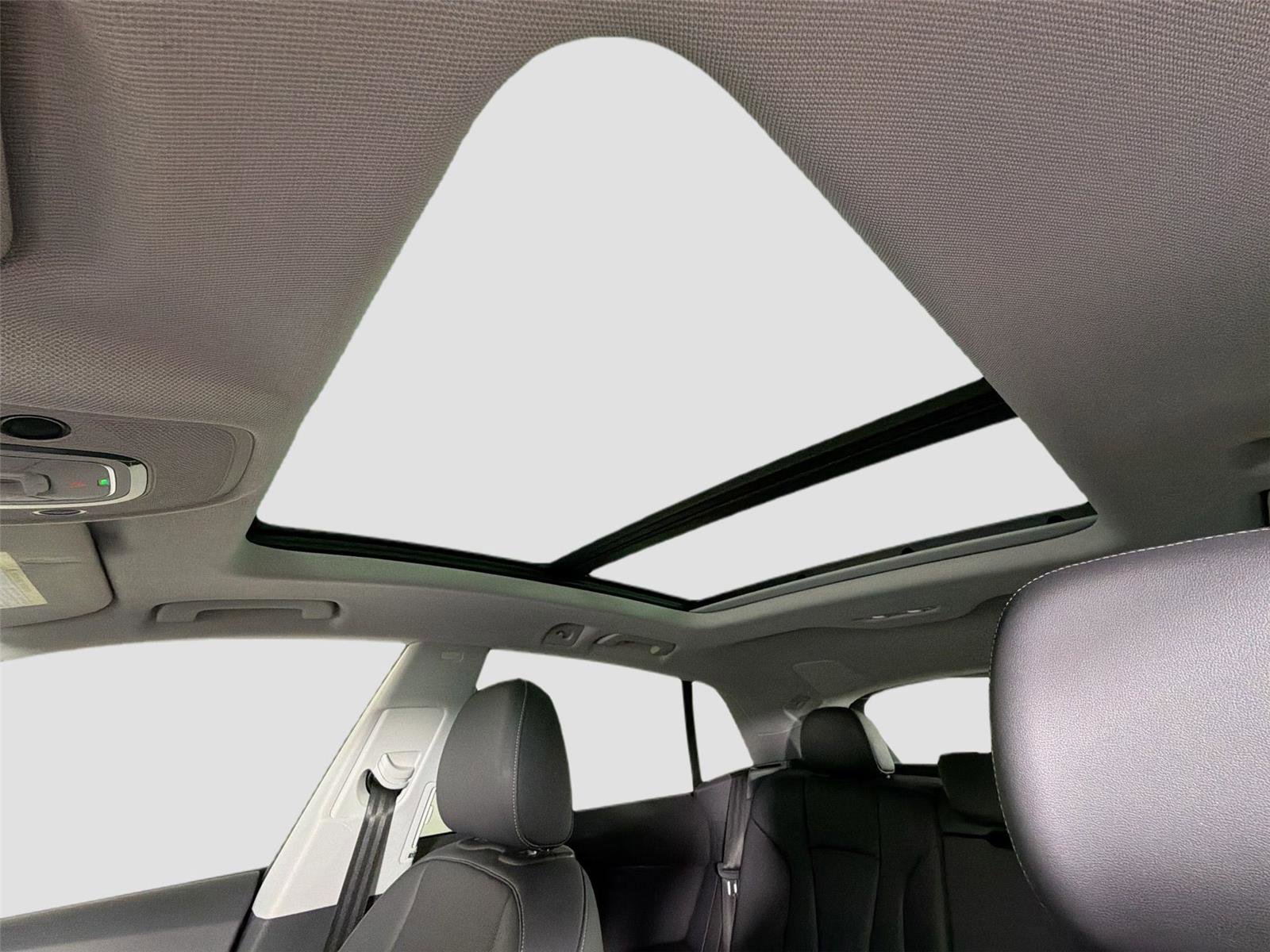 Used 2022 Audi Q8 Premium Plus AWD/4WD image 22