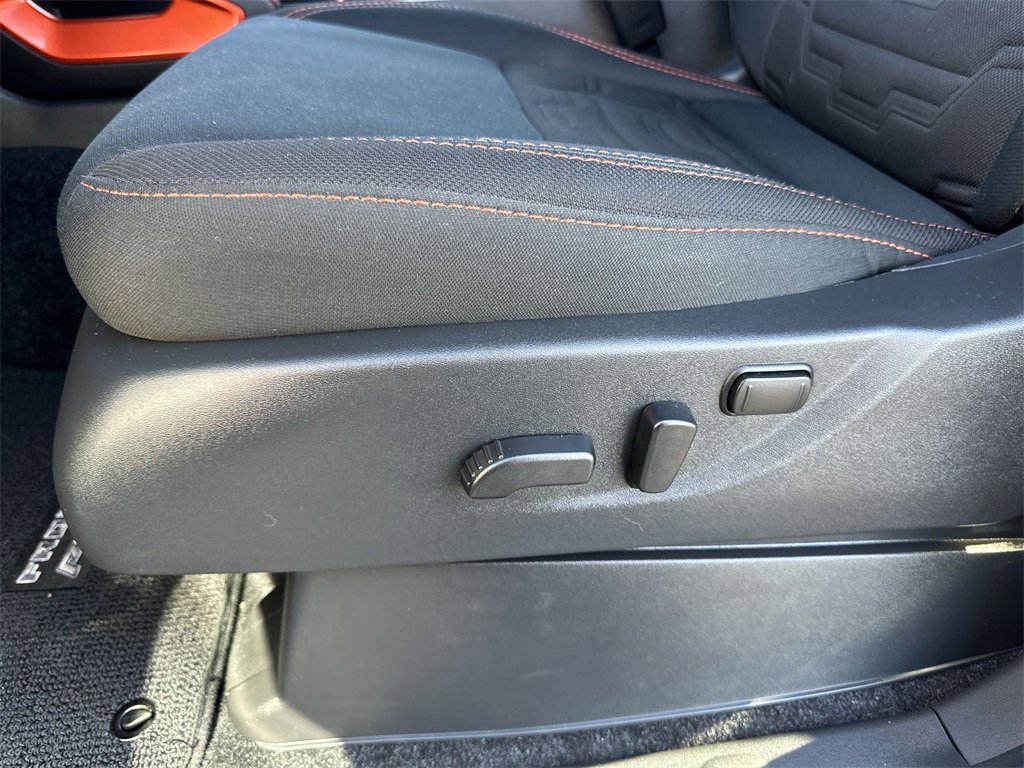 Certified 2025 Nissan Frontier PRO-4X image 12