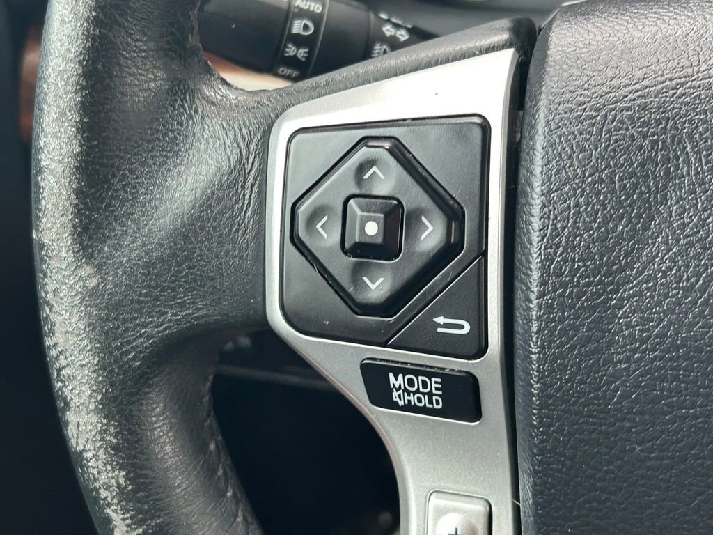 Used 2015 Toyota Tundra Limited RWD image 38