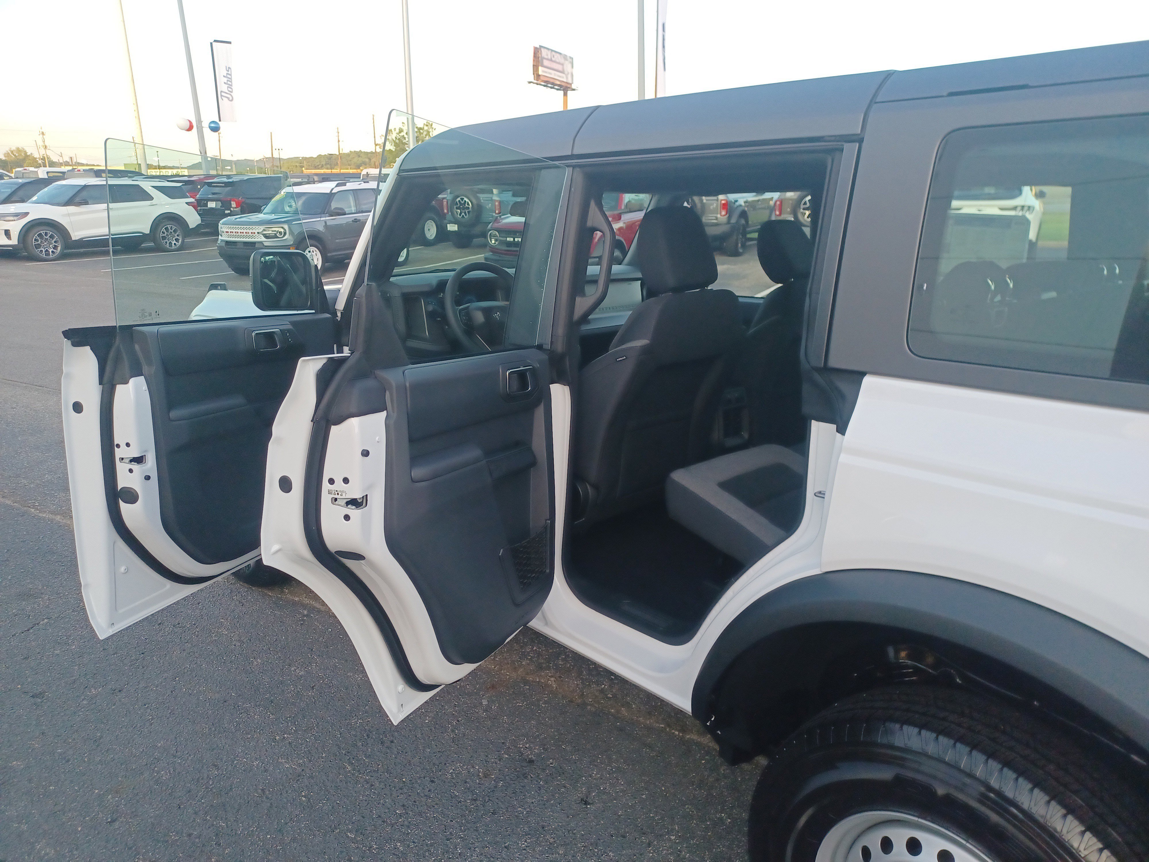 New 2025 Ford Bronco 4-Door image 11