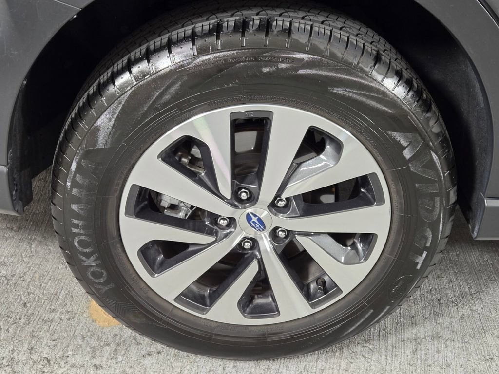 Certified 2025 Subaru Outback AWD/4WD image 11