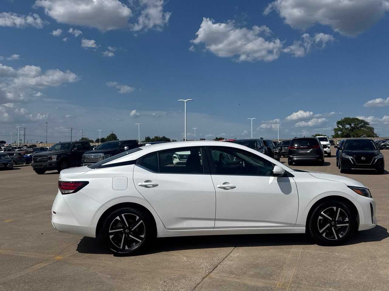 Certified 2024 Nissan Sentra SV FWD image 23