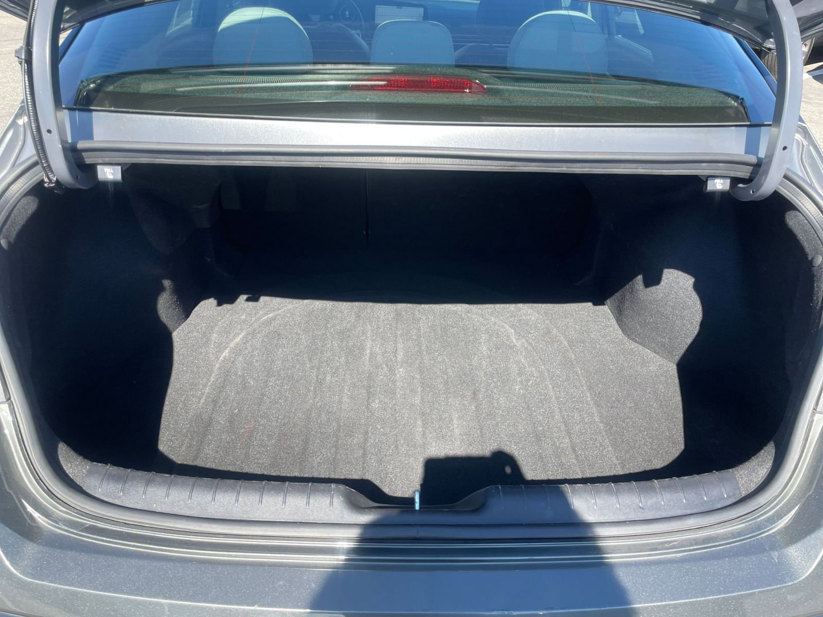 Used 2025 Hyundai Elantra Limited image 34