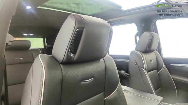 Used 2025 Cadillac Escalade Sport w/ Touring Package AWD/4WD image 23