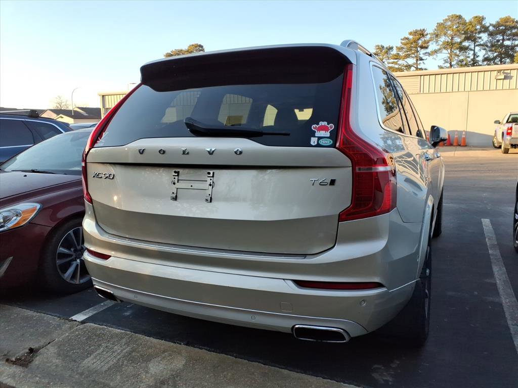 Used 2018 Volvo XC90 T6 Momentum w/ Convenience Package image 7