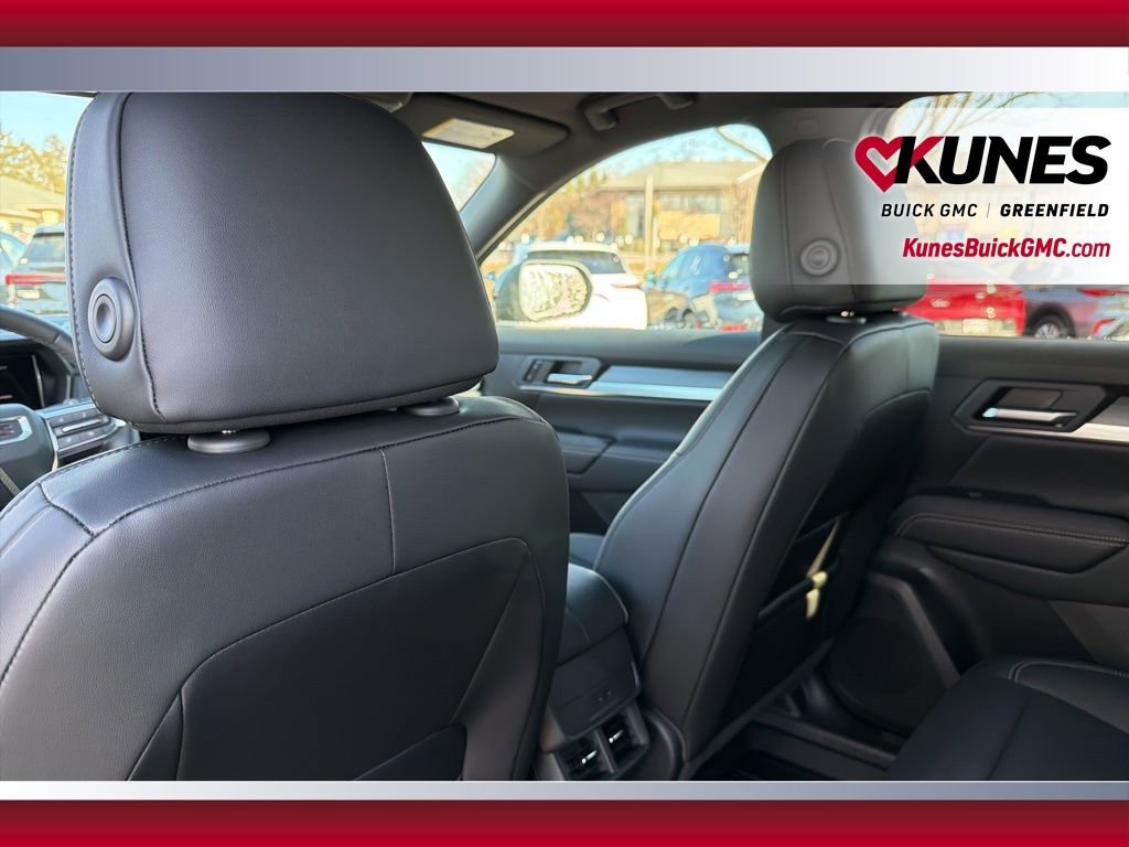 New 2026 GMC Terrain Elevation w/ Elevation Premium Package image 31