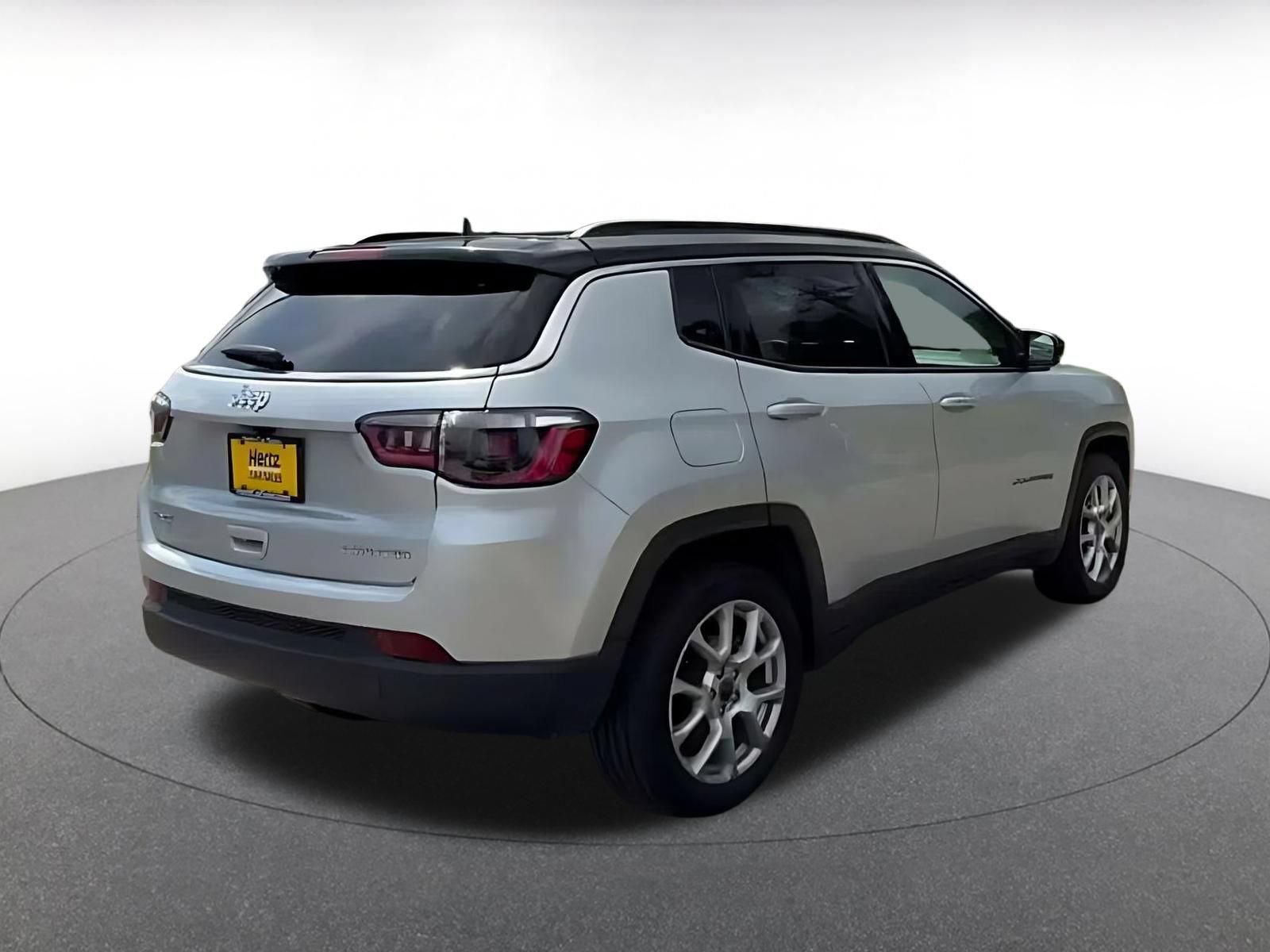 Used 2025 Jeep Compass Limited AWD/4WD image 13