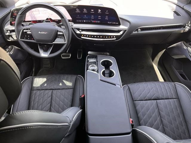 New 2026 Cadillac Lyriq V w/ Exterior Carbon Fiber Package AWD/4WD image 10