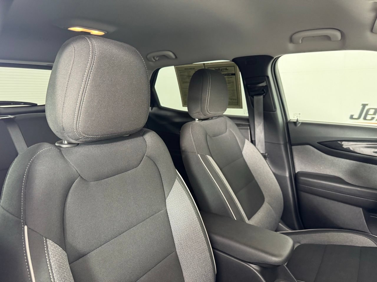 Used 2025 Chevrolet TrailBlazer LT AWD/4WD image 42