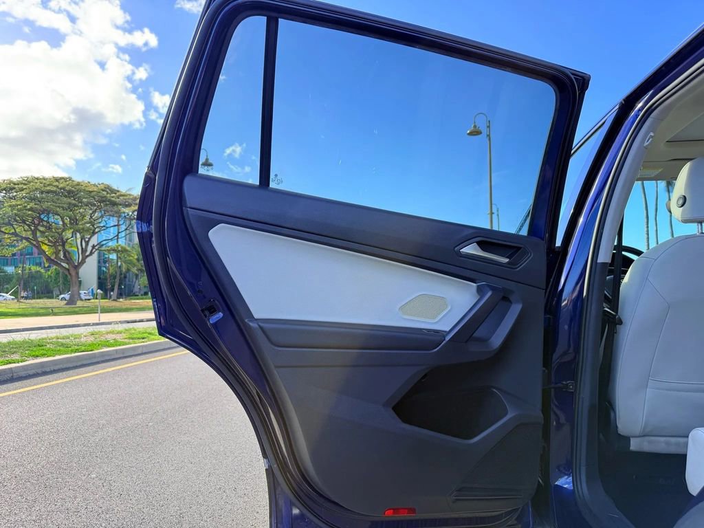 Used 2021 Volkswagen Tiguan SEL image 18