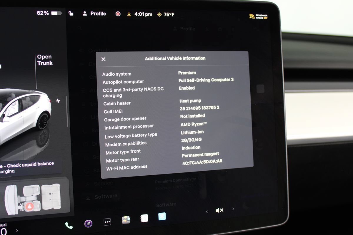 Used 2022 Tesla Model Y Performance AWD/4WD image 17