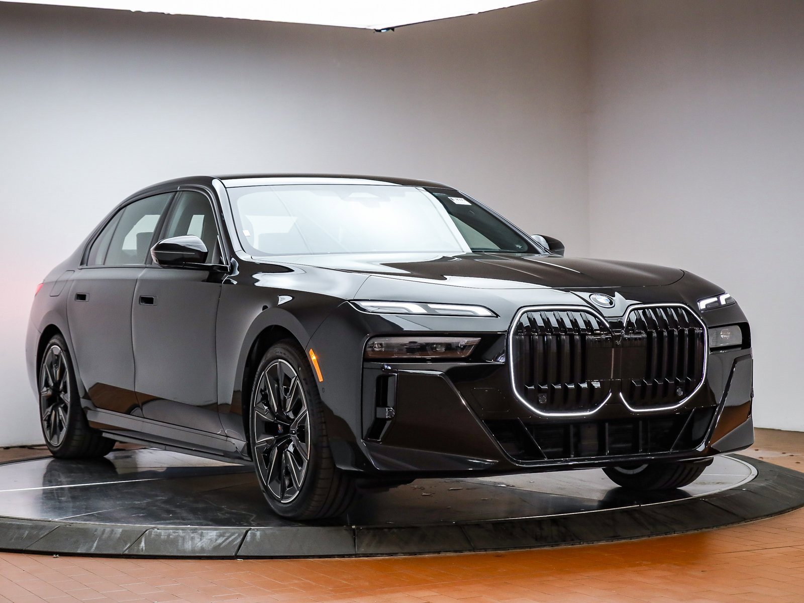 New 2026 BMW i7 eDrive50 w/ M Sport Package image 3