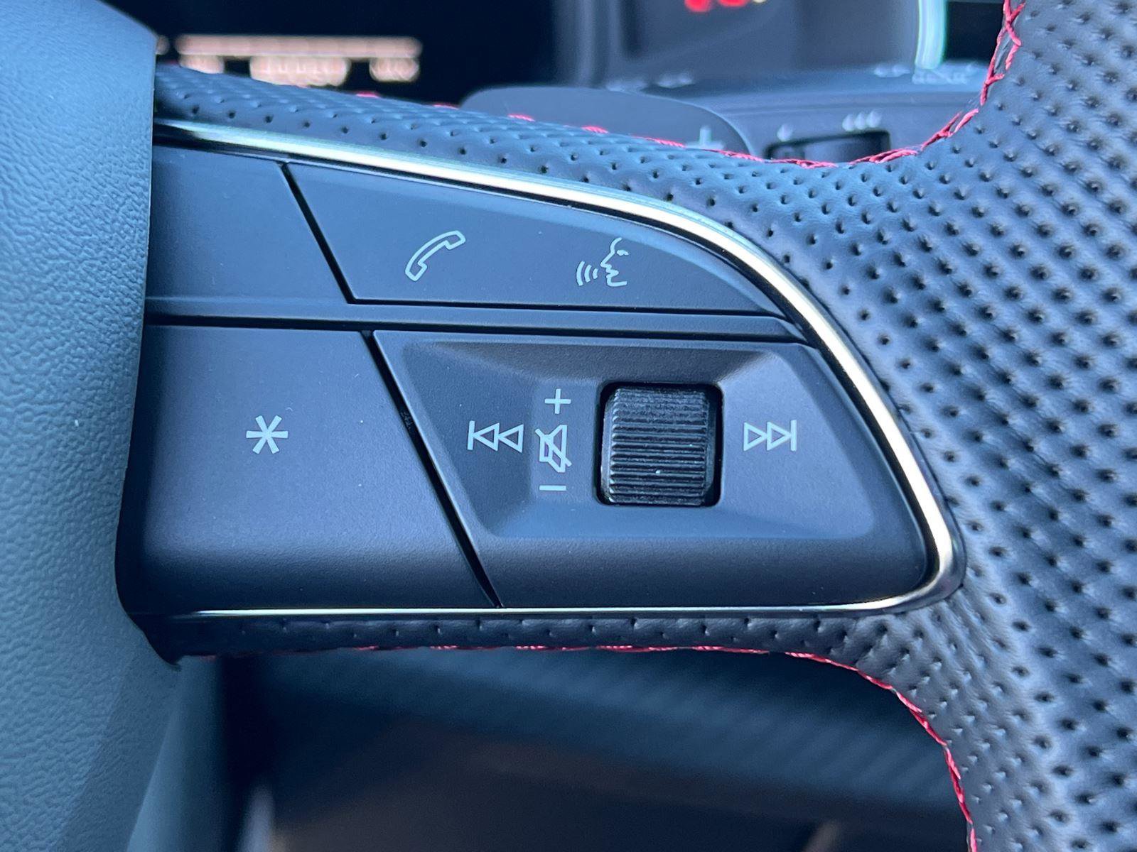 New 2026 Audi SQ7 Prestige AWD/4WD image 19