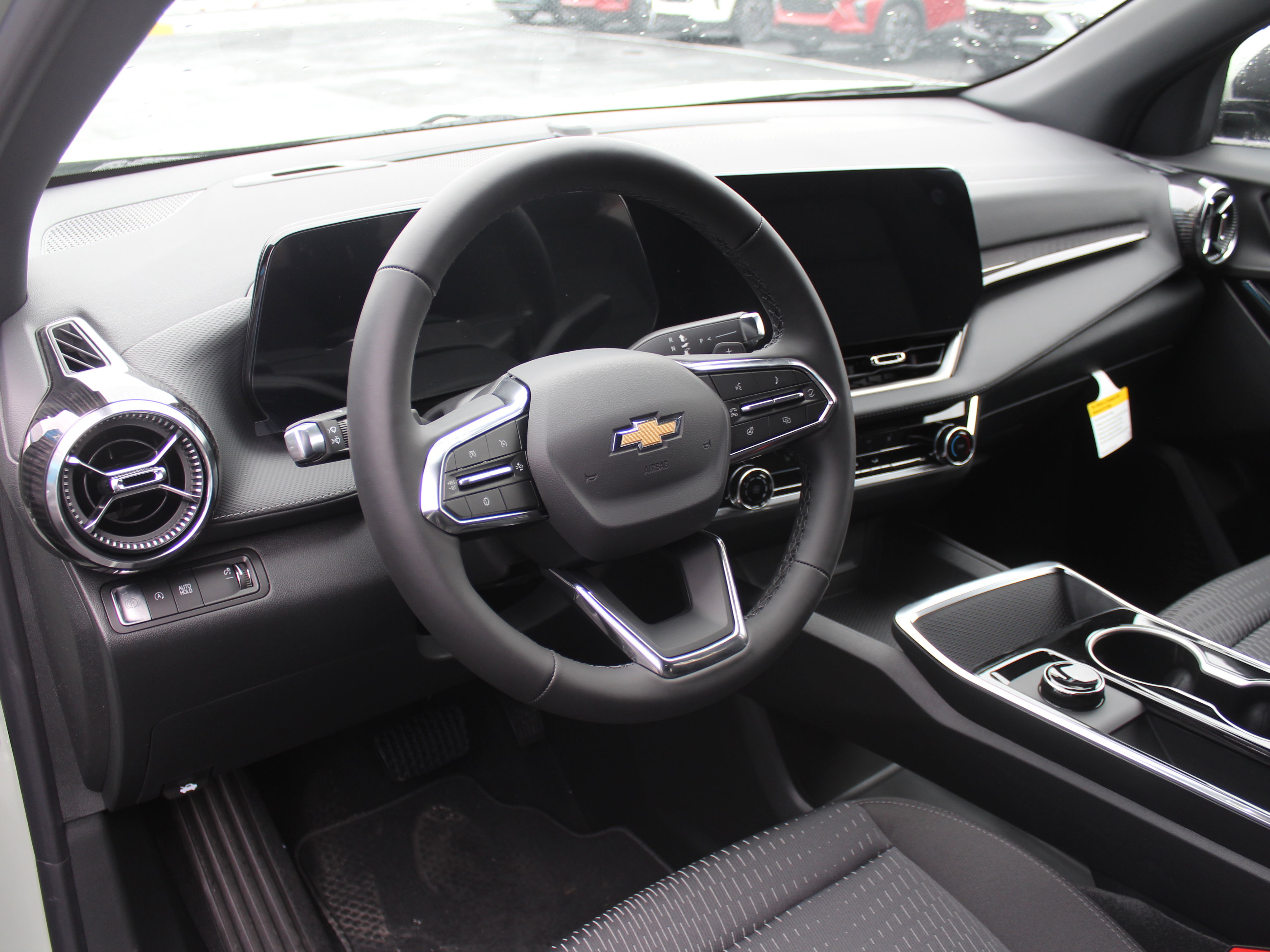 New 2026 Chevrolet Equinox LT image 10