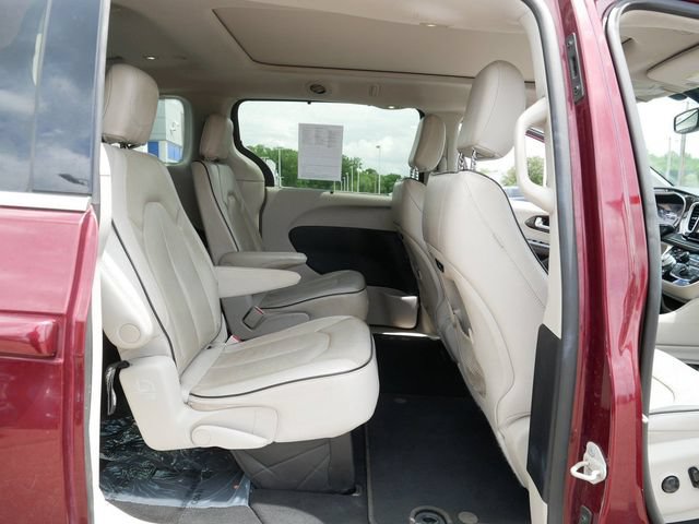 Used 2021 Chrysler Pacifica Limited w/ Premium & Safety Sphere Group AWD/4WD image 21