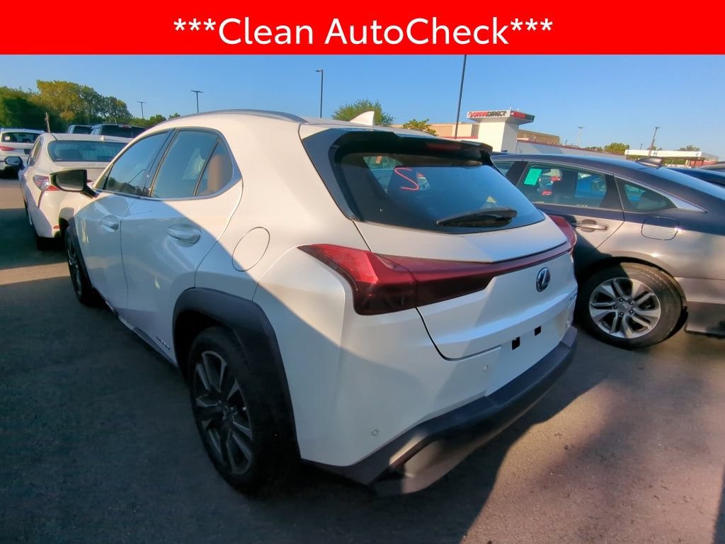 Used 2019 Lexus UX 250h AWD/4WD image 4