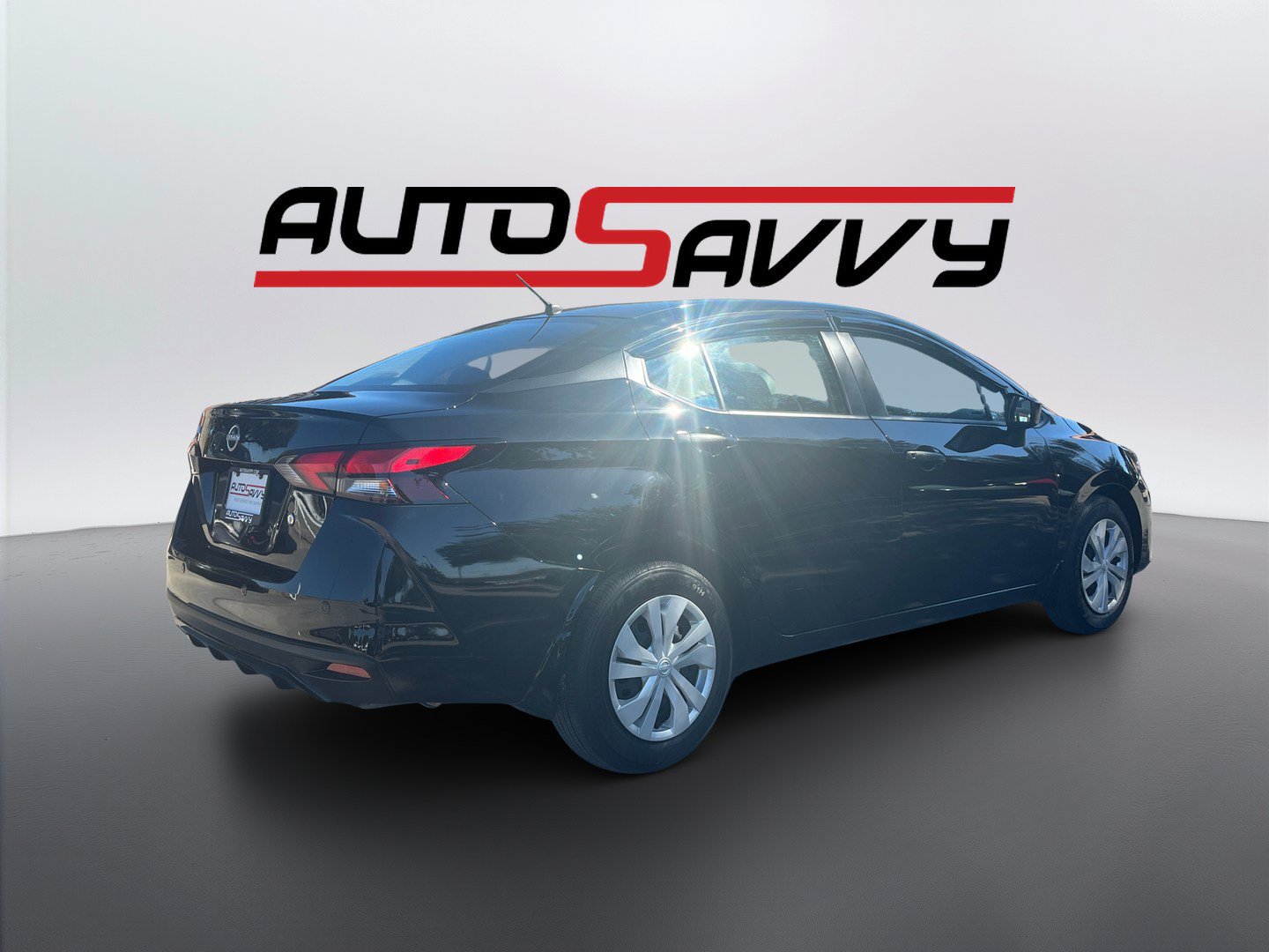 Used 2025 Nissan Versa S w/ Trunk Package FWD image 5