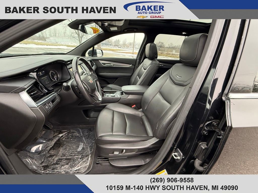 Used 2023 Cadillac XT6 Luxury image 16