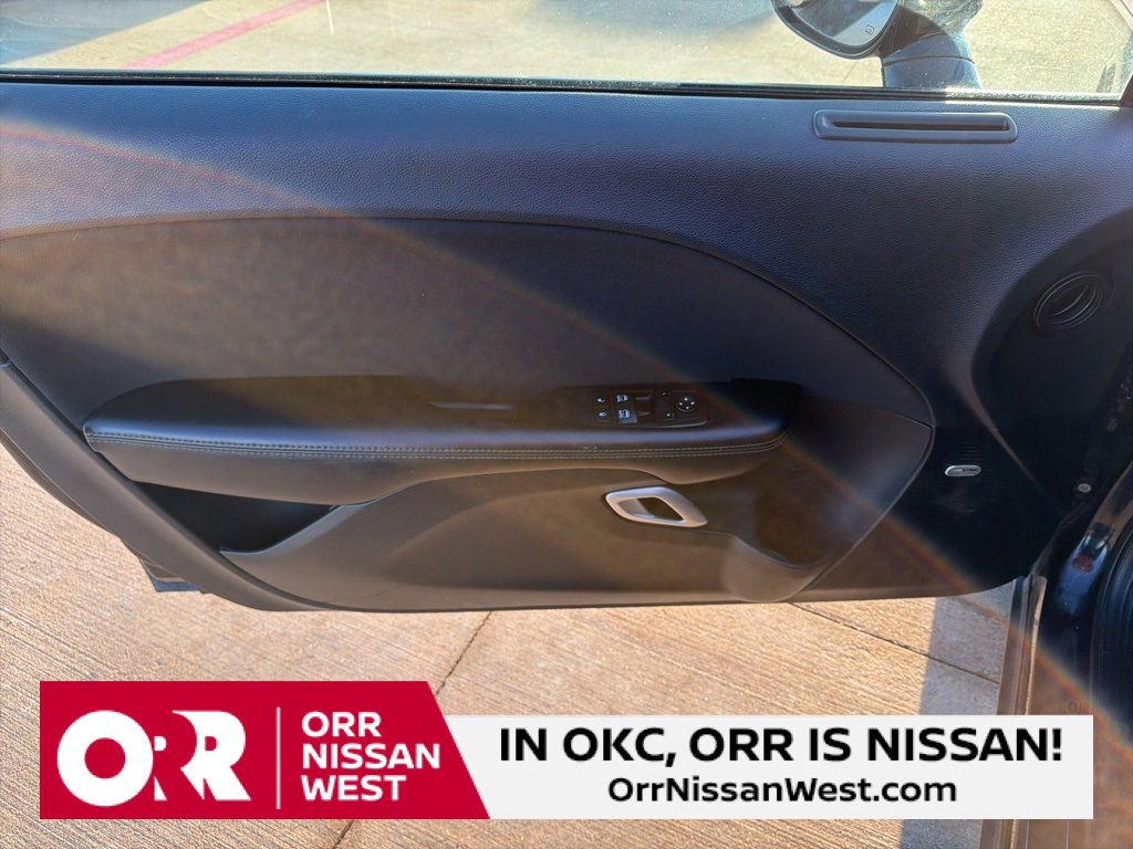 Used 2016 Dodge Challenger R/T image 11