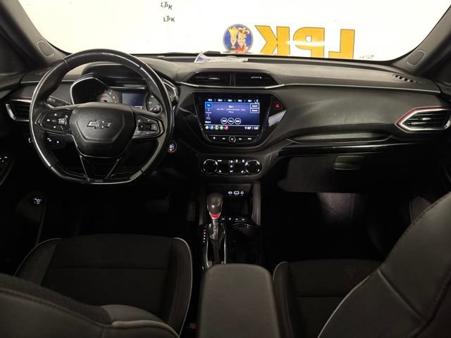 Used 2021 Chevrolet TrailBlazer RS w/ Sun and Liftgate Package FWD image 24