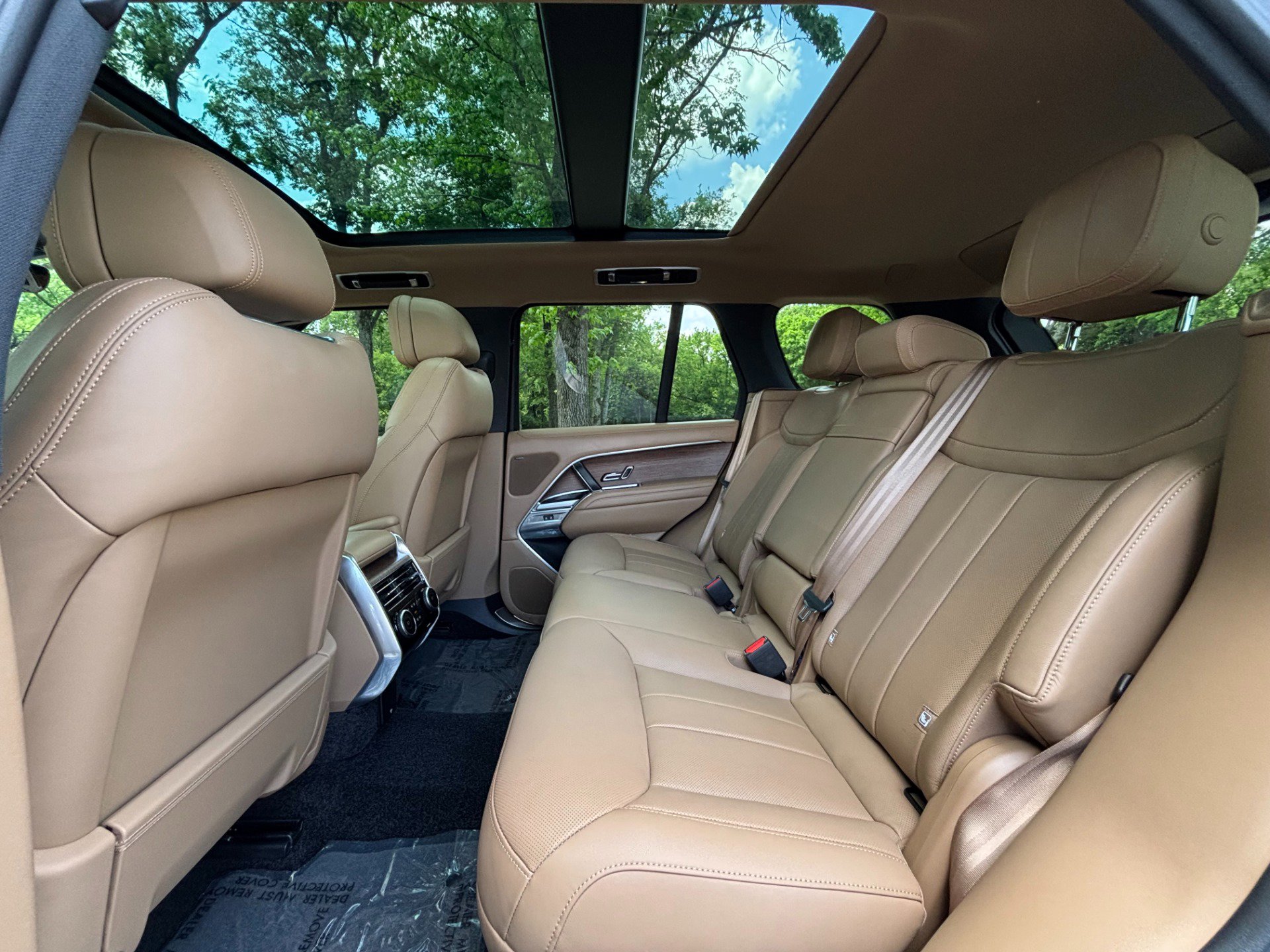 Used 2024 Land Rover Range Rover SE AWD/4WD image 39
