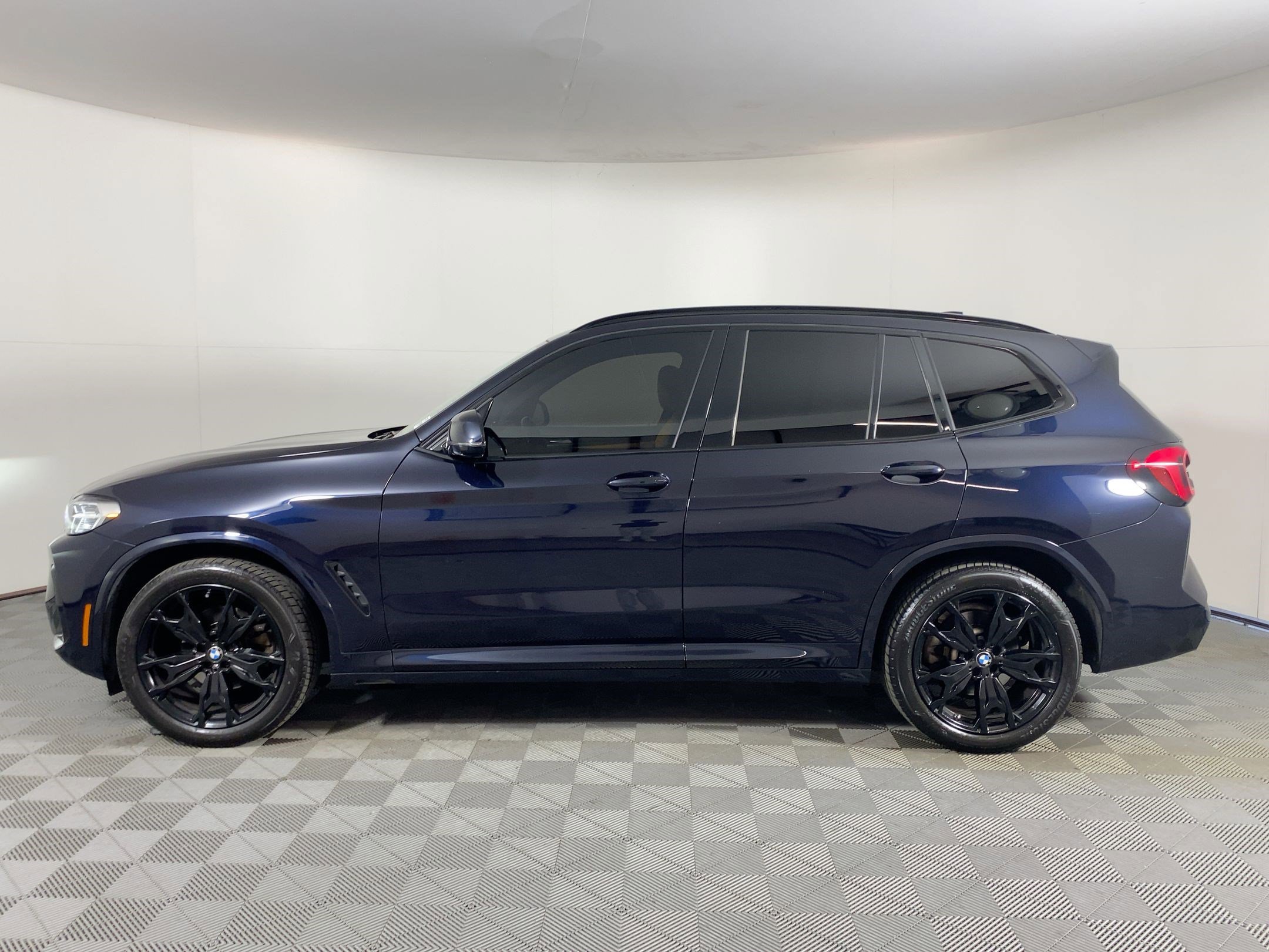 Certified 2023 BMW X3 sDrive30i w/ M Sport Package video 2