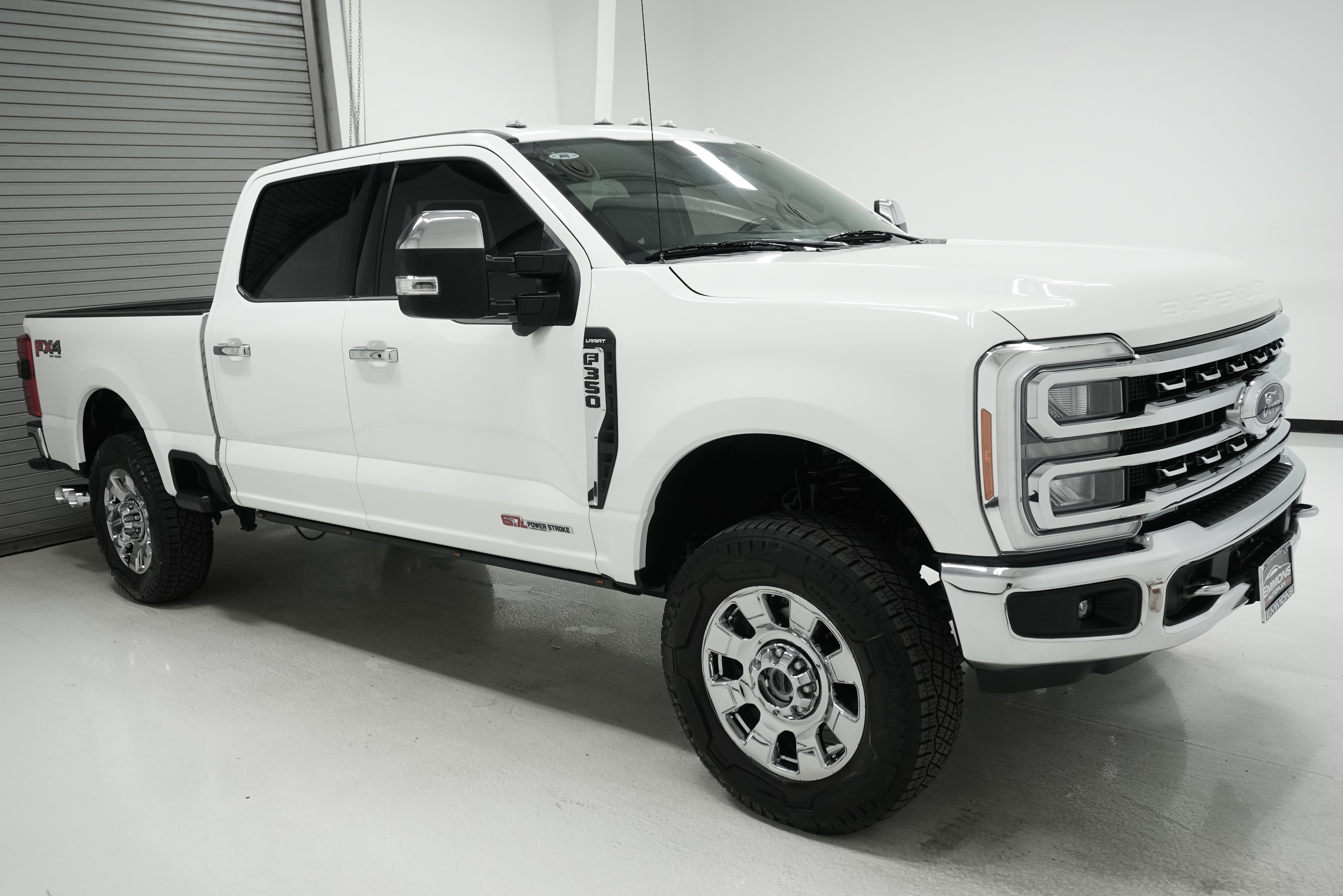 Used 2023 Ford F350 Lariat w/ Chrome Package image 3
