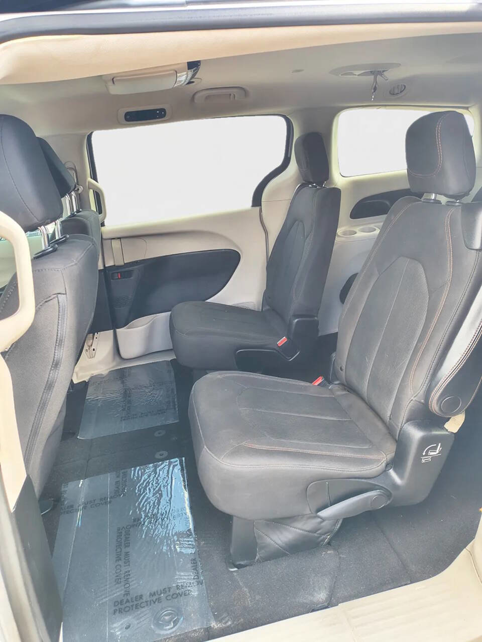 Used 2019 Chrysler Pacifica LX w/ Tire & Wheel Group image 14