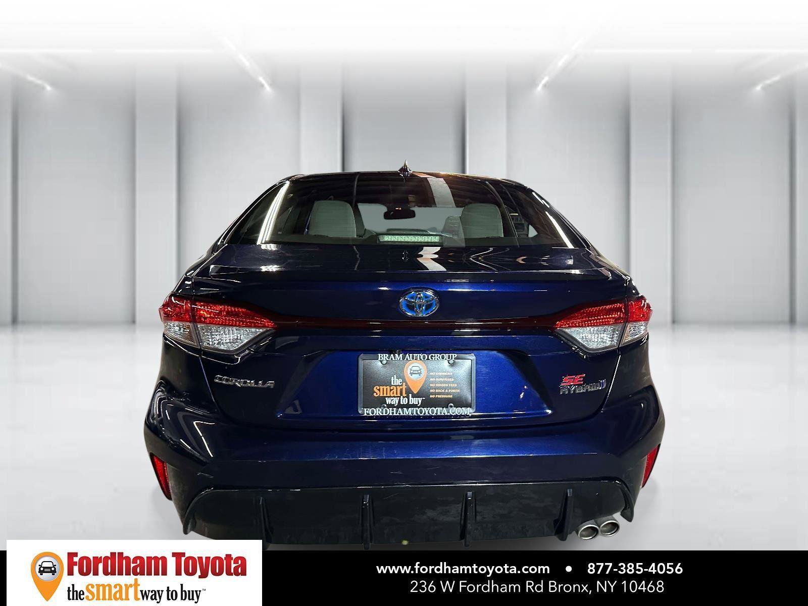 Used 2023 Toyota Corolla SE AWD/4WD image 4