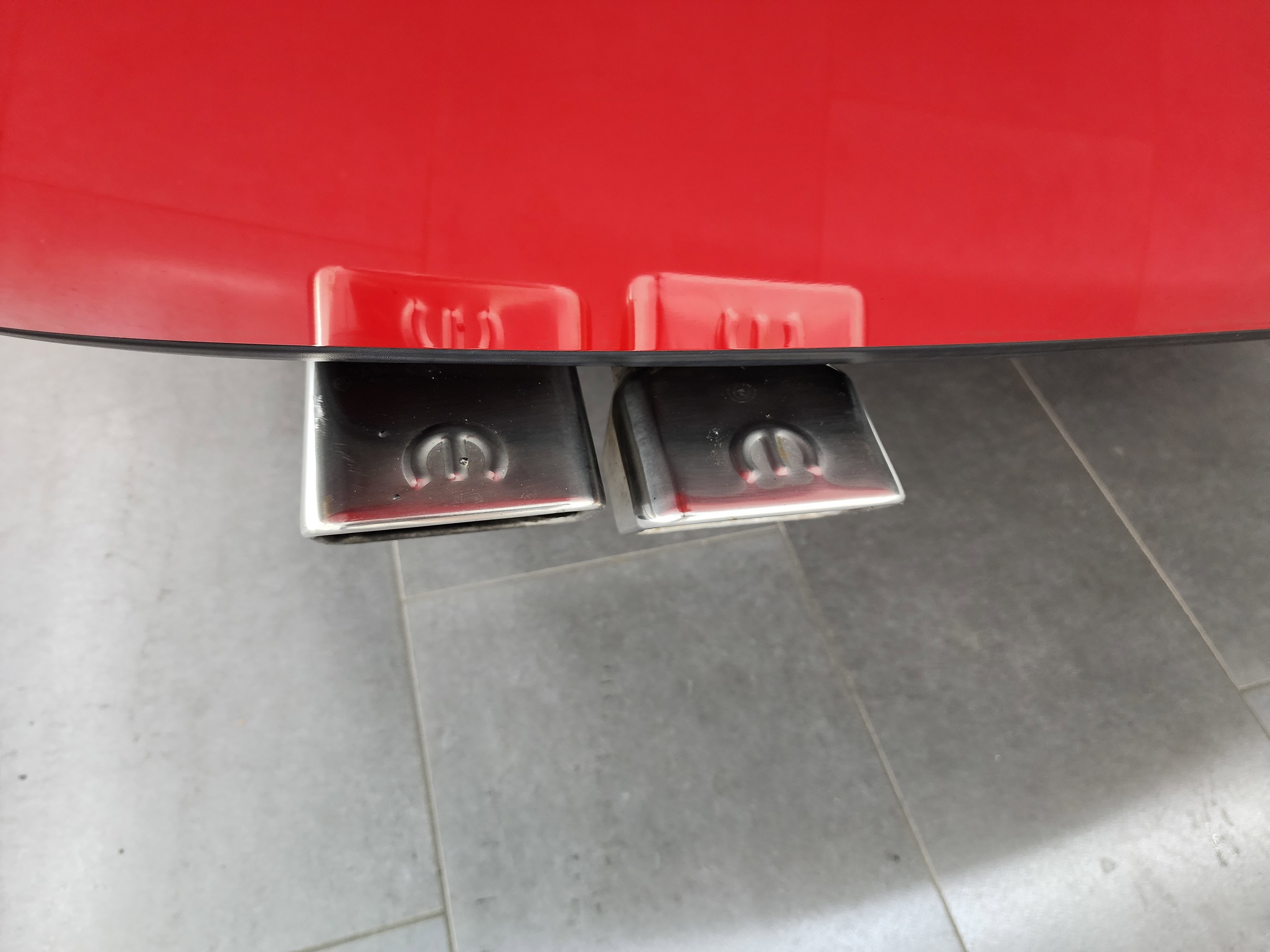 Used 2010 Dodge Challenger R/T RWD image 28